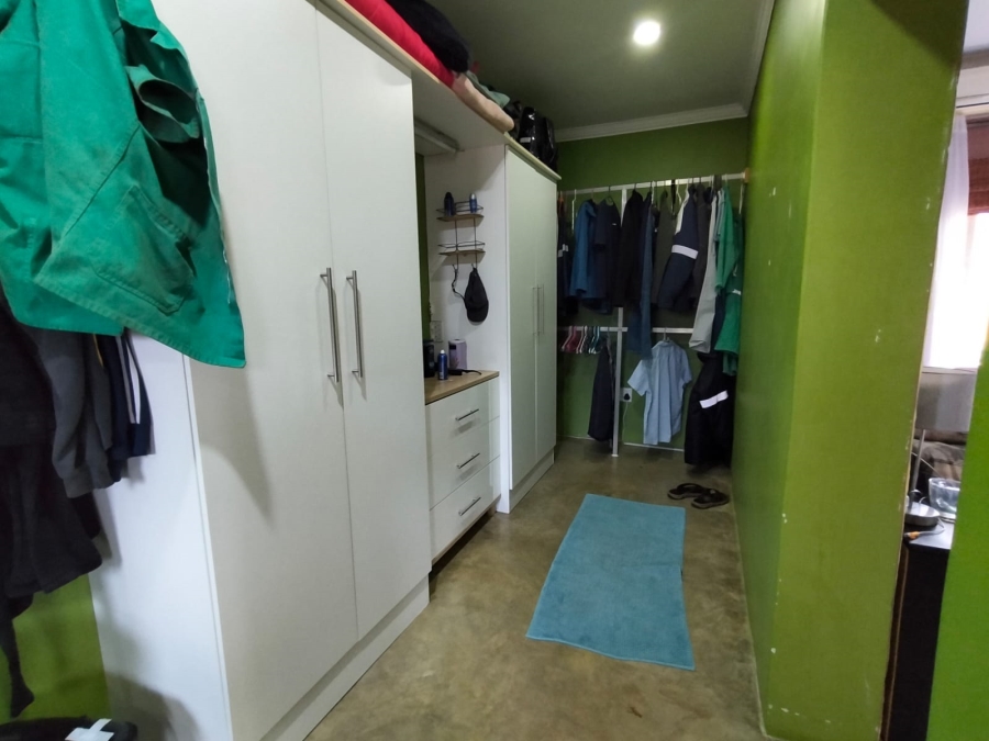 3 Bedroom Property for Sale in Geelhoutpark North West